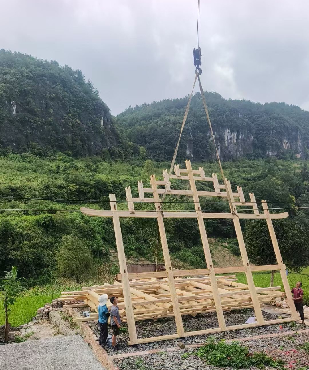 千阳县汽车吊出租公司怎么保证发动机散热问题