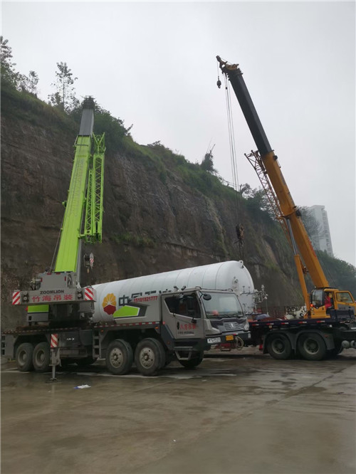 千阳县“不怕风雨冻”—— 吊车的 “恶劣环境适应” 技术